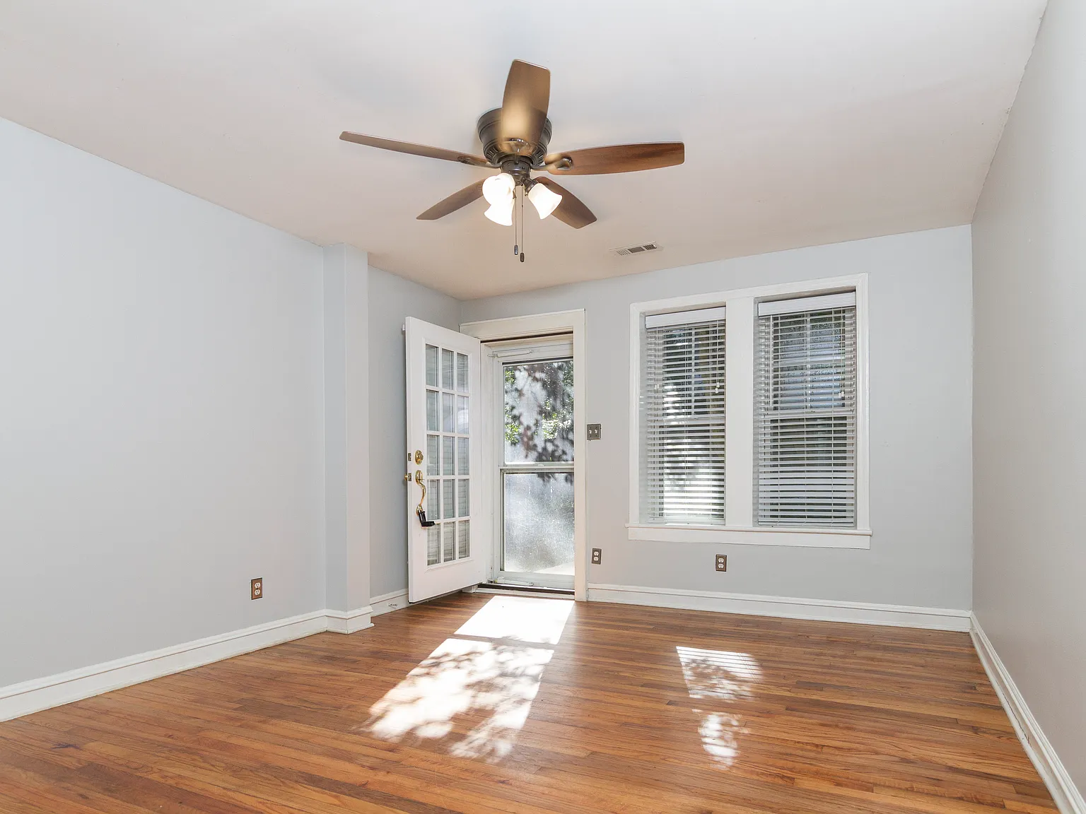 1 bed, 630 sqft, $1,899 — Photo 3