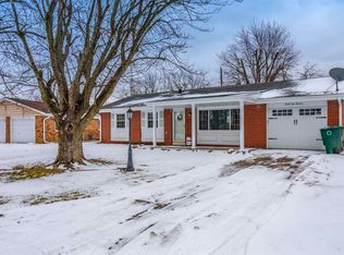 2113 W Cambridge Dr, Muncie, IN 47304