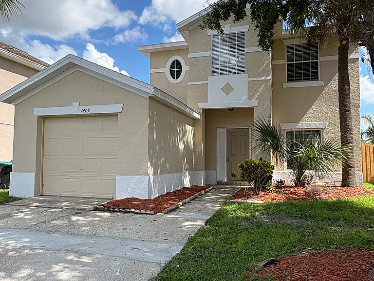 1409 Timberbend Cir — Photo 1