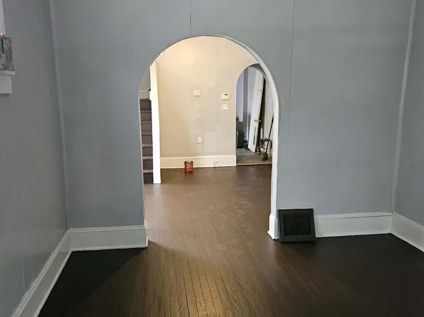 1134 Dallas Rd #2, Cleveland, OH 44108