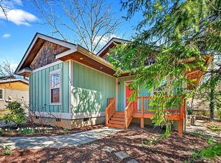 104 Hiawassee Ave, Black mountain, NC 28711