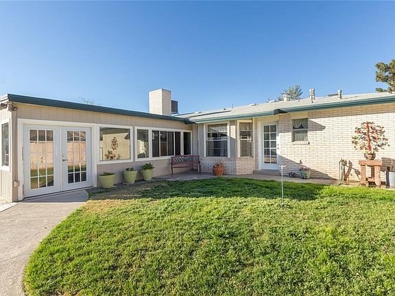 3rd image of 6421 Dawn Dr