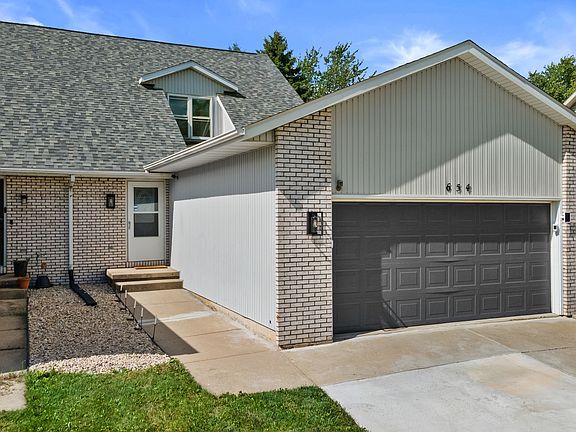 3rd image of 654 Granite Way