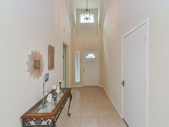 5th image of 18802 Sawyer Run Ln
