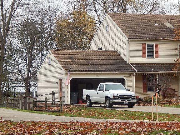 2nd image of 33424 Overland Ln