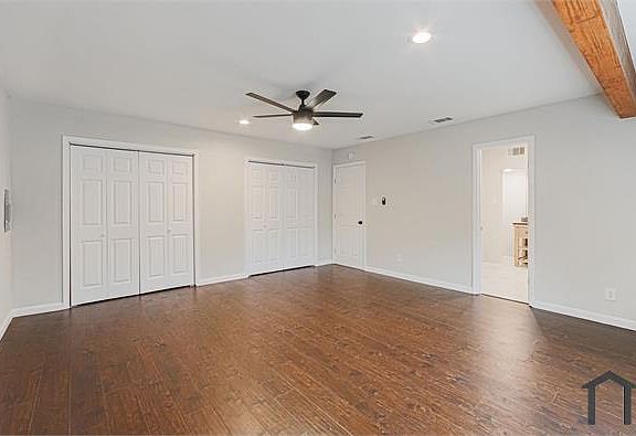 5th image of 412 Hillje St