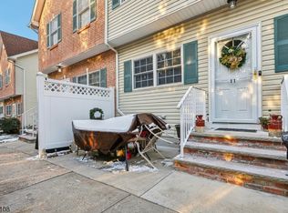 11 Riga Ct, Scotch Plains, NJ 07076