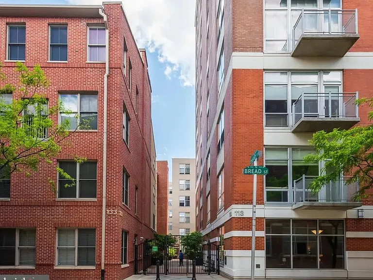 133 N Bread St #1A3 — Photo 14
