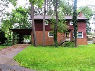 1305 W Tenney Dr, Carbondale, IL 62901