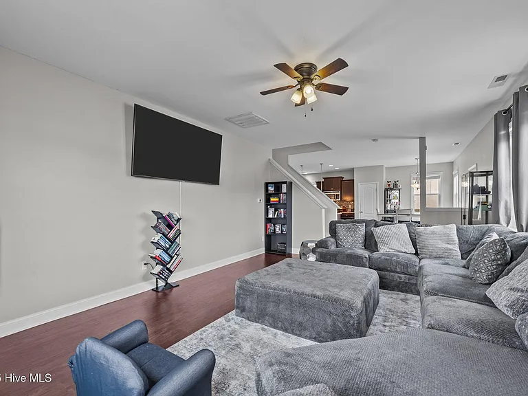 112 Moss Creek Dr — Photo 18