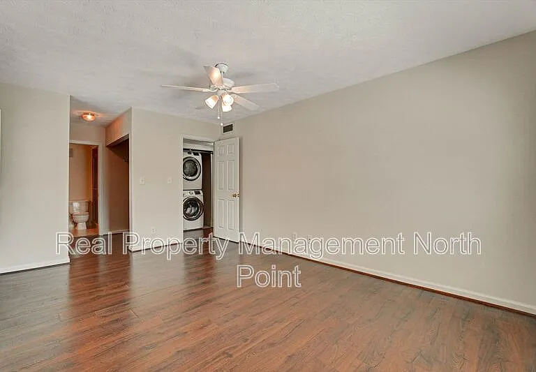 3513 Essex Ave — Photo 16
