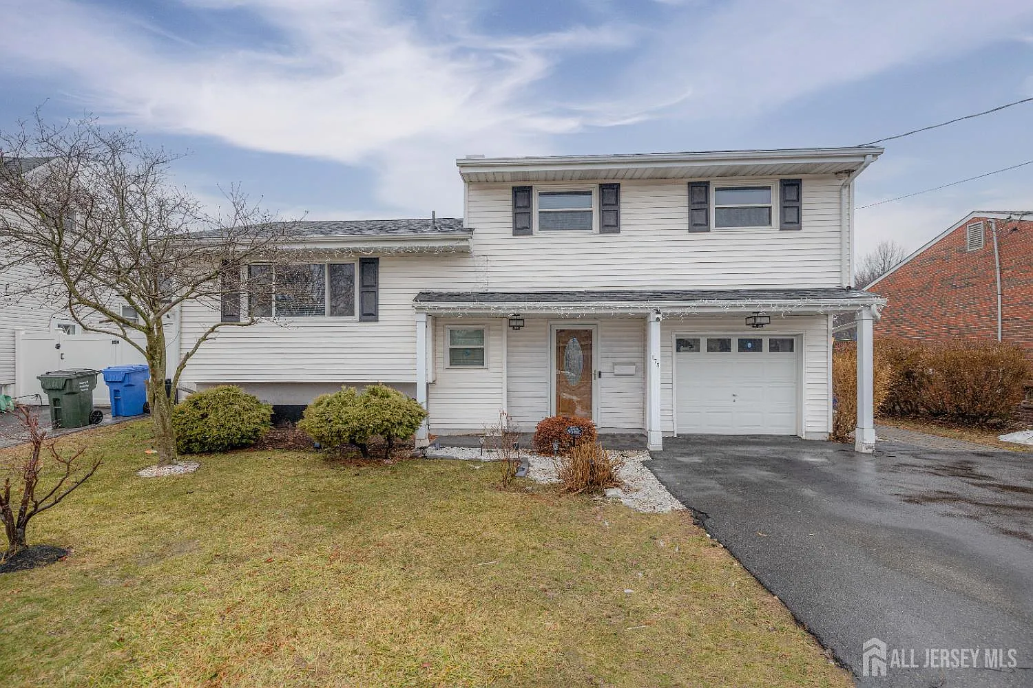 175 Rosewood Ln photo 1