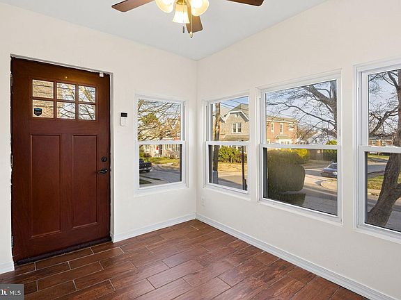 3rd image of 221 W Albemarle Ave