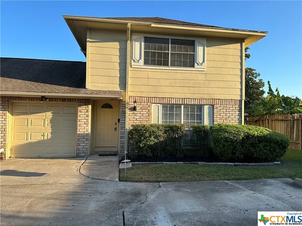 17118 Blackhawk Blvd, Friendswood, TX 77546