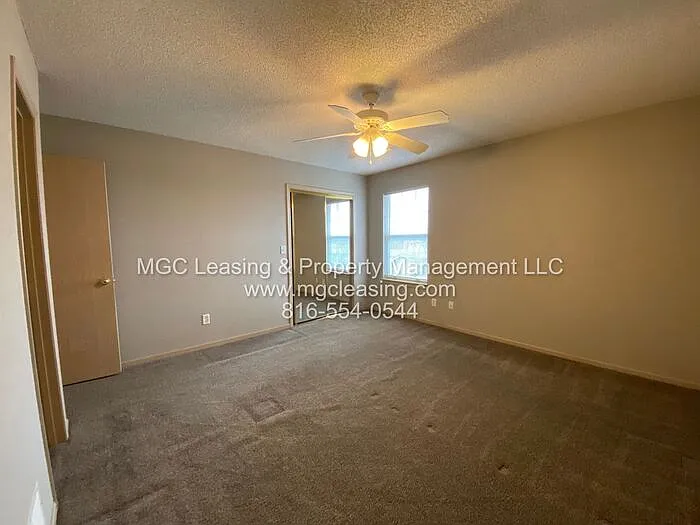 908 Garden Way — Photo 7