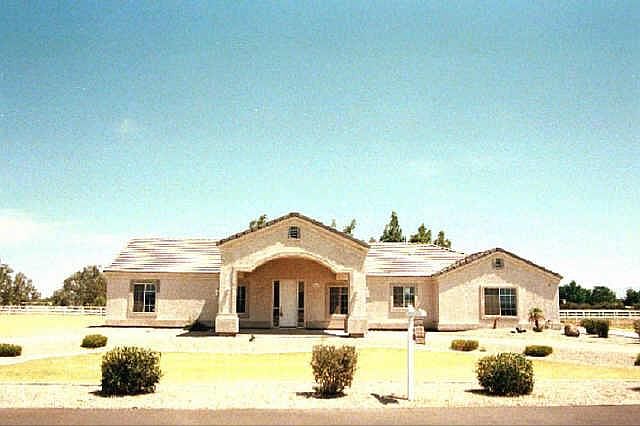 1st image of 756 W VIA DE PALMAS Street