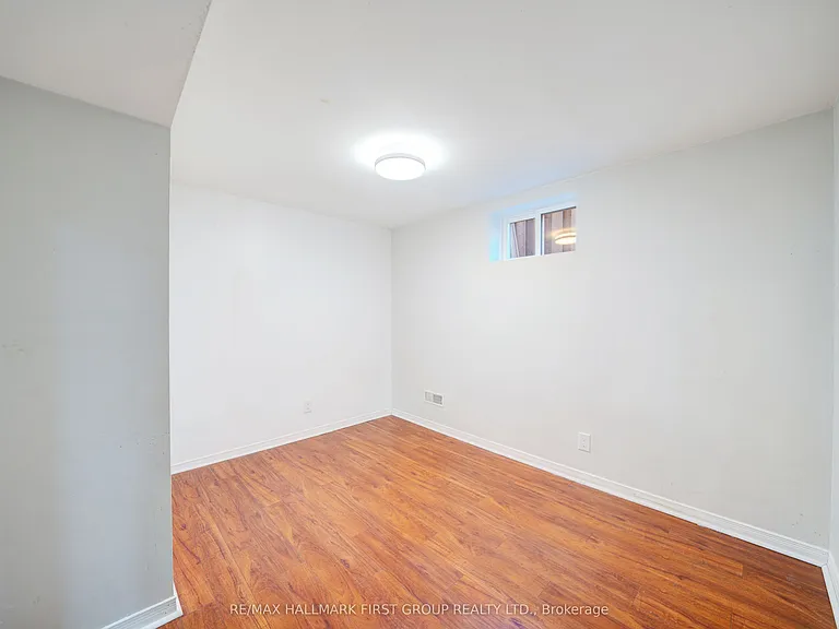5 Claresholme Dr — Photo 15