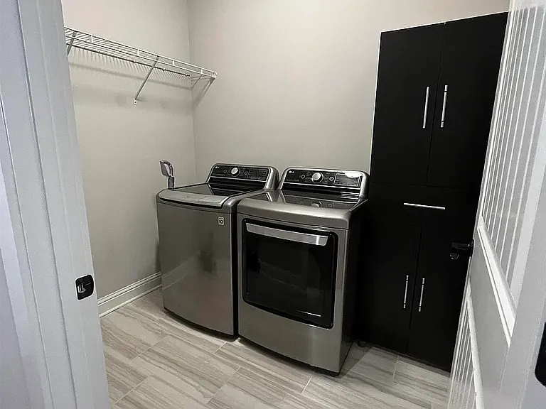 1050 Legend Dr — Photo 19