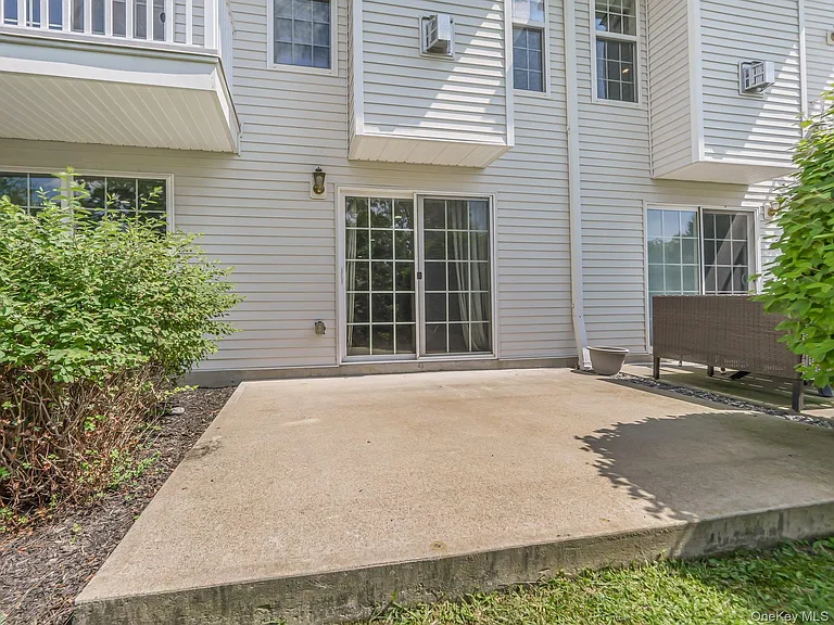 1115 Balsam Dr — Photo 33