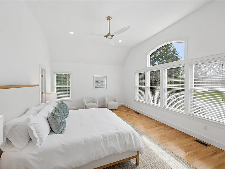 10 Peconic View Ct — Photo 11