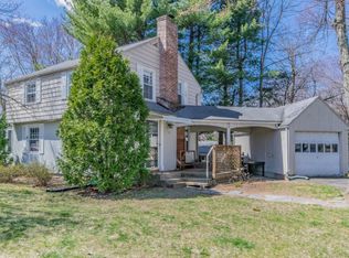 10 Donbray Rd, Springfield, MA 01119