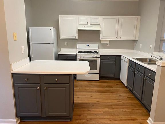 4th image of 4645 Valais Ct Unit 140