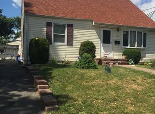 873 W Inman Ave, Rahway, NJ 07065