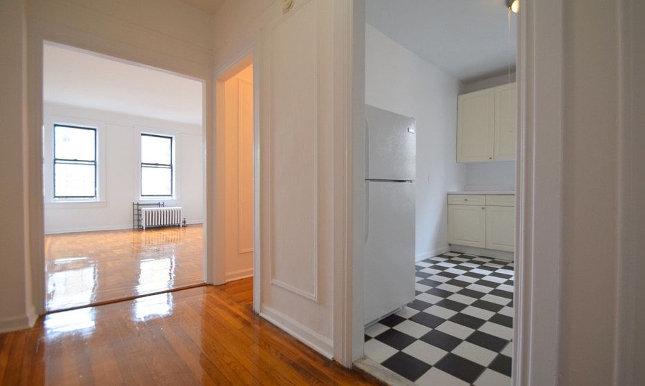 Noonan Towers - Foyer - NTCR-6 Line