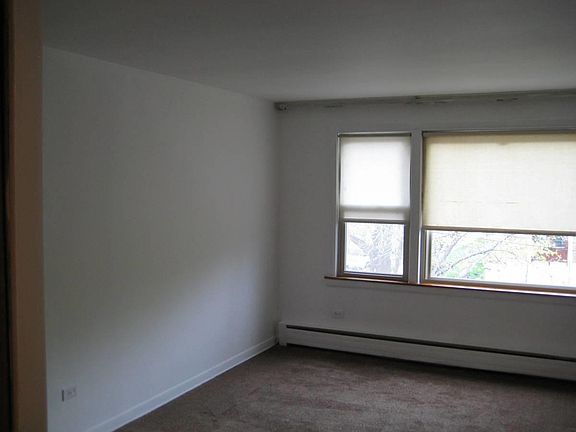2nd image of 5201 N Washtenaw Ave APT 2S