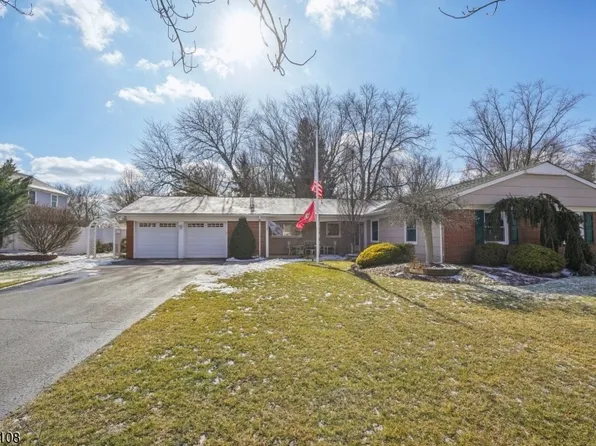 3 Belaire Rd, Marlboro Twp., NJ 07746