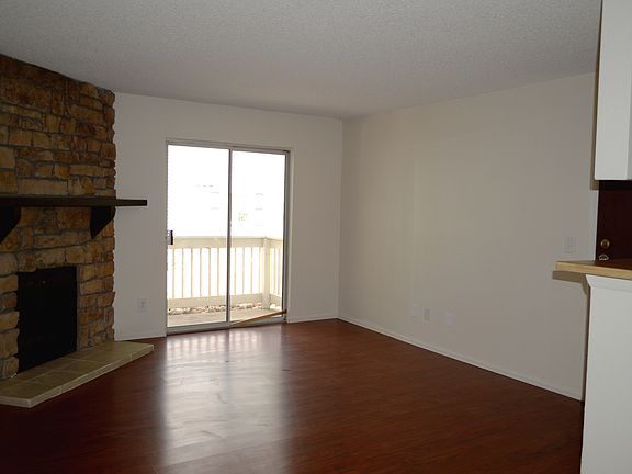 4th image of 13333 E Asbury Dr APT 104