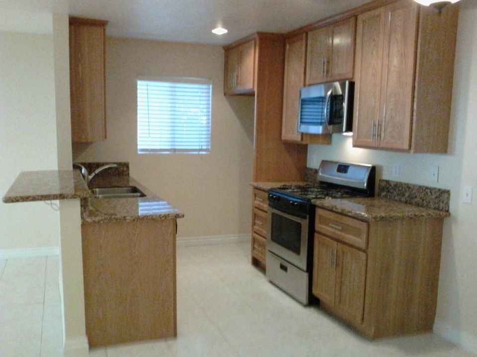1st image of 1072 Cabrillo Park Dr
