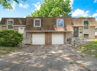 9406 Switzer Rd, Overland Park, KS 66214