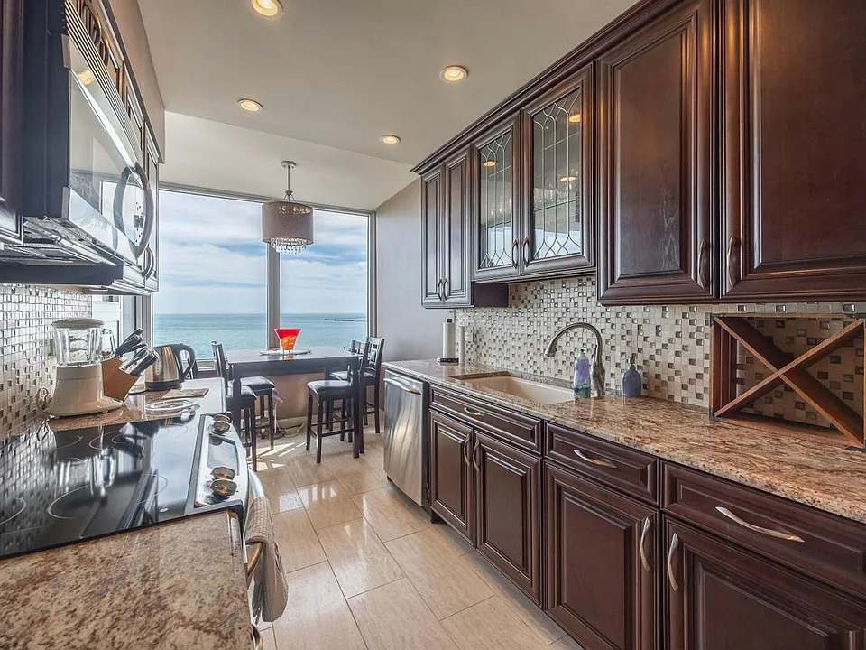 1300 N Lake Shore Dr #10B