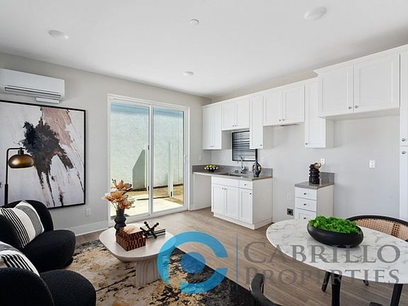 4th image of 1695 Saturn Blvd #3