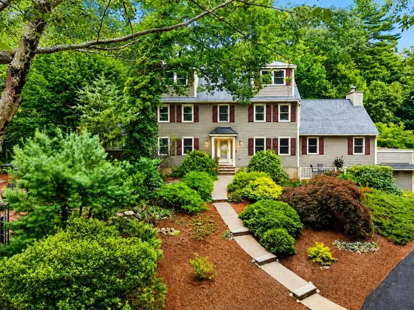 19 Pheasant Ln, Topsfield, MA 01983