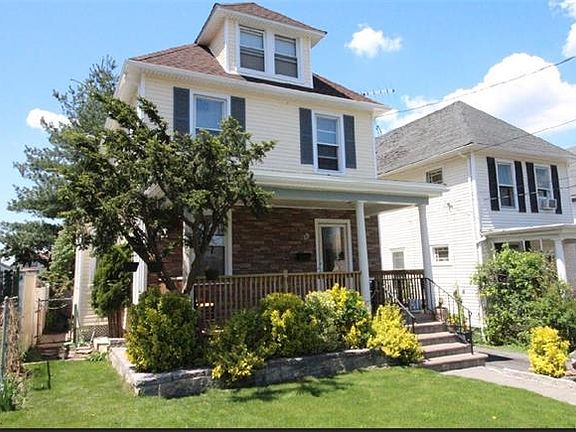 2nd image of 19 Lincoln Ave