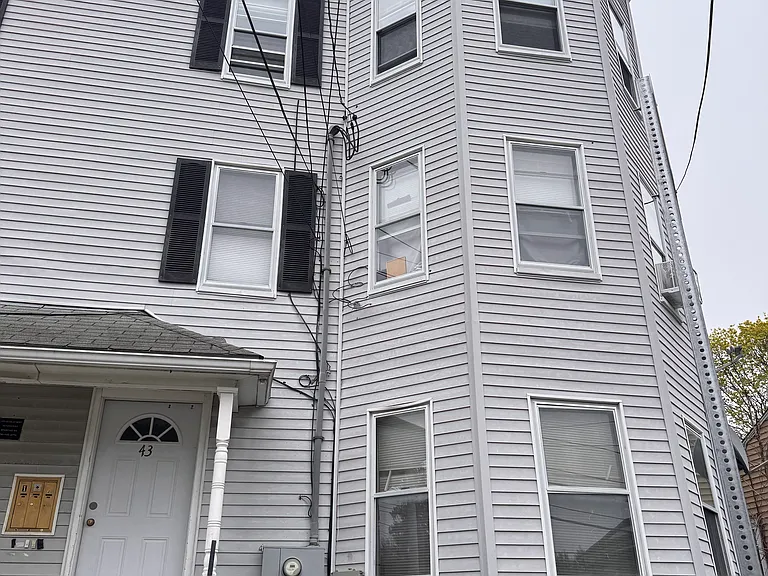 43 Sturbridge St #3 — Photo 2