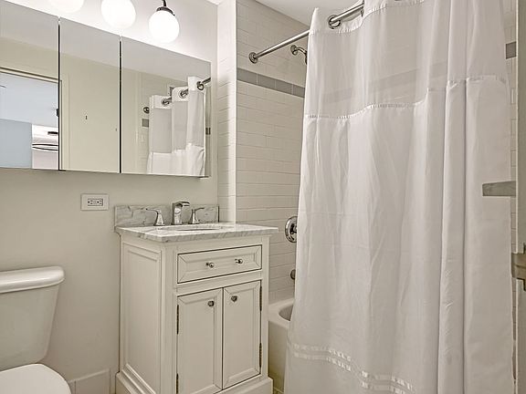 4th image of 520 W 23rd St APT 8C