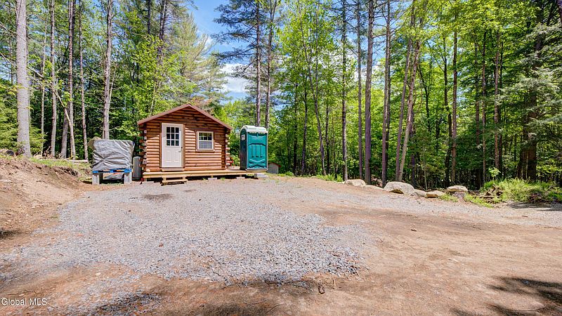 4th image of 389 Windfall Road