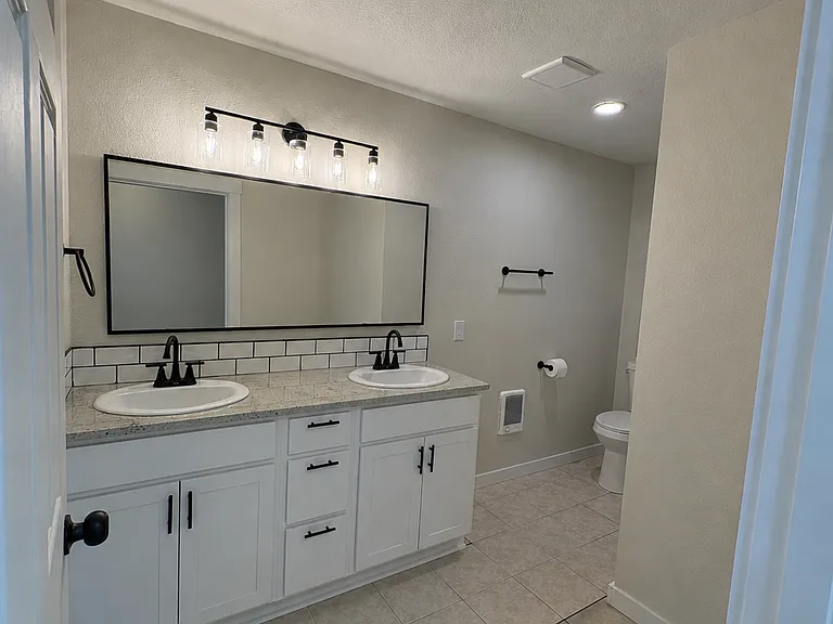 1460 Cascade Dr — Photo 11