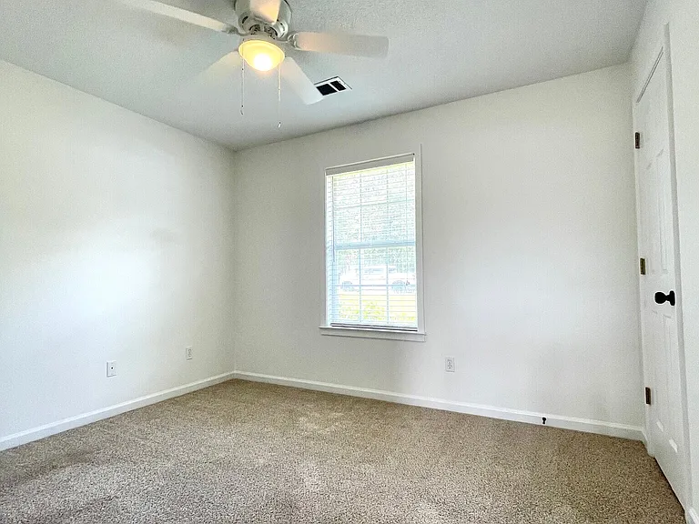 119 Blake Dr — Photo 16