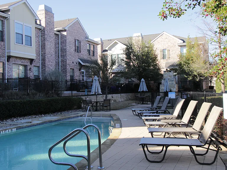 1211 Lake Pointe Way — Photo 34