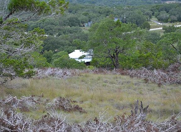 5th image of 722 Wildwood Ln