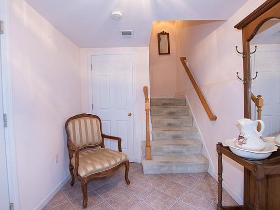 5th image of 3 Waltham Dr
