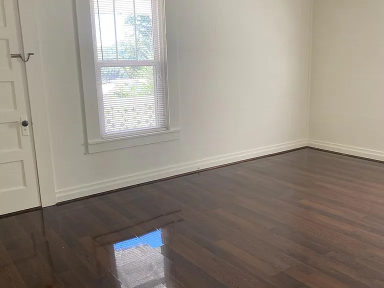 133 Broad St — Photo 13