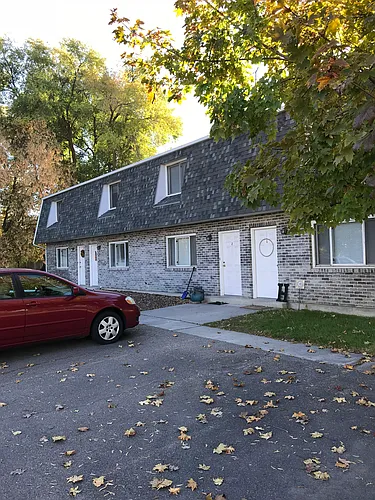 554 N 200 W Photo 1