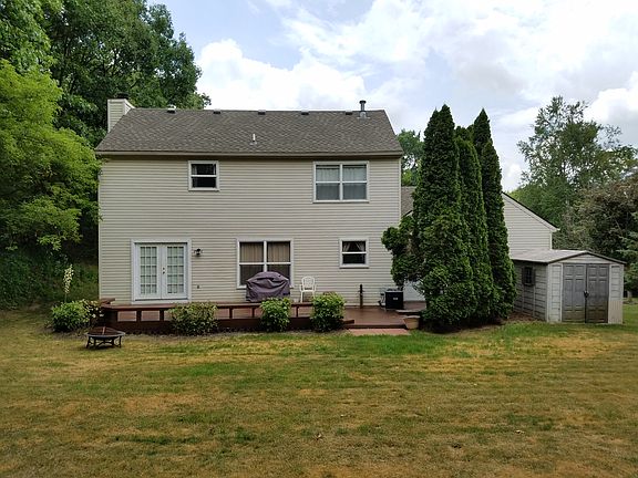 4th image of 60282 Lamplighter Dr