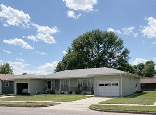 3215 S Holly Ave, Sioux Falls, SD 57105