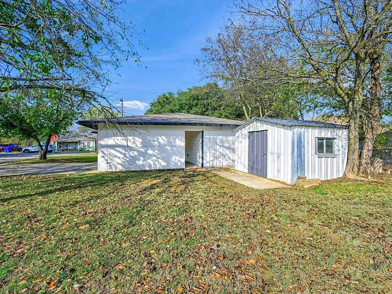 600 N Jordan St — Photo 21